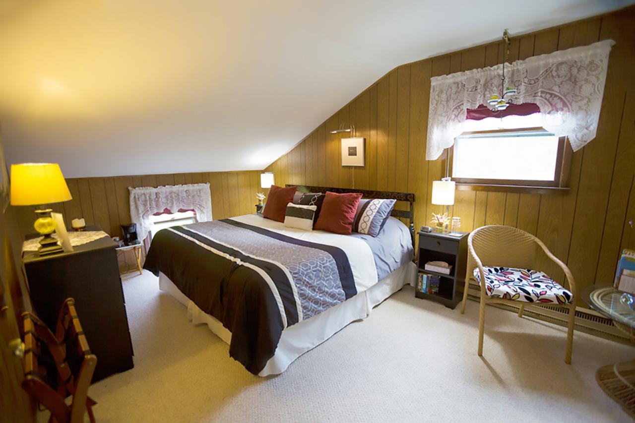 Firefly Bed & Breakfast Lincoln Bagian luar foto