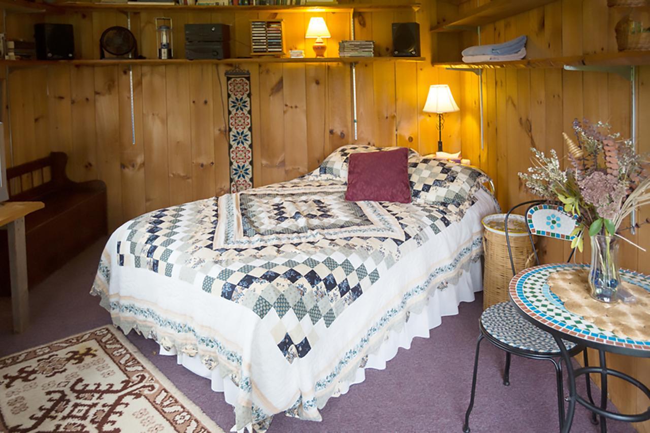 Firefly Bed & Breakfast Lincoln Bagian luar foto